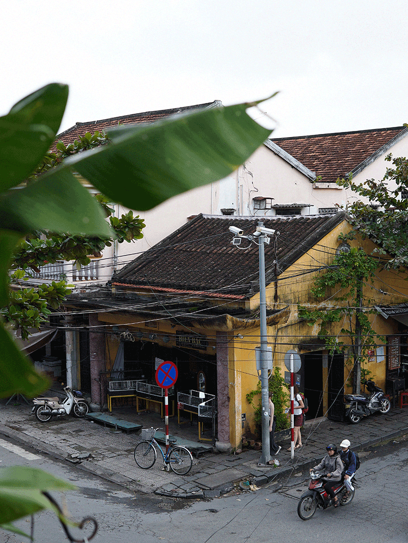 Rows of meticulously preserved traditional buildings line the streets of Hoi An, creating a captivating tableau of Vietnamese architectural heritage. This picturesque scene sets the stage for a 3-day itinerary that will immerse visitors in the rich cultural tapestry of this historic city.